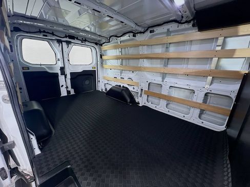Certified 2025 Ford Transit 250 Low Roof w/ Exterior Upgrade Package RWD image 31