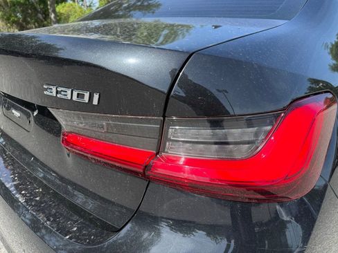 Used 2020 BMW 330i Sedan w/ Driving Assistance Package RWD image 9