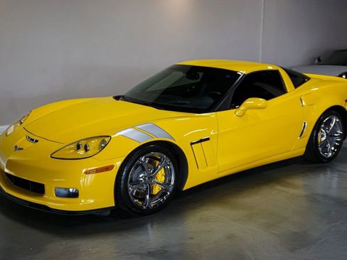 Used 2012 Chevrolet Corvette Grand Sport w/ 4LT Preferred Equipment Group RWD image 5