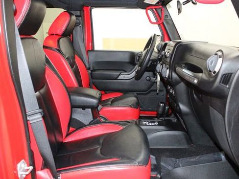 Used 2017 Jeep Wrangler Unlimited Sport image 13