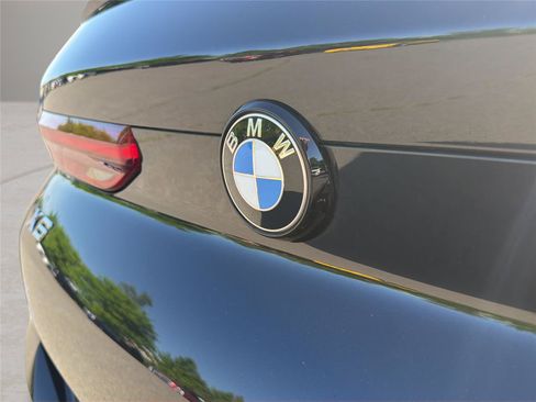 Used 2022 BMW X6 xDrive40i w/ Executive Package AWD/4WD image 39