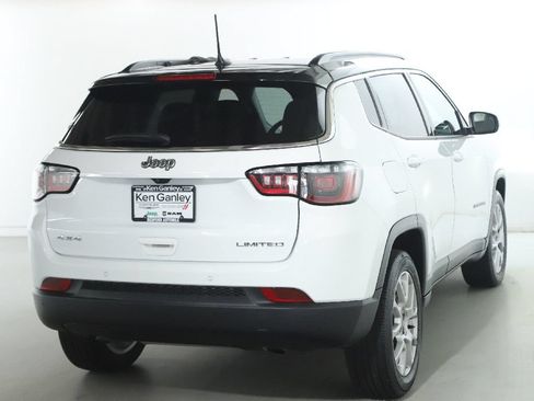 Used 2025 Jeep Compass Limited AWD/4WD image 46