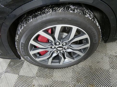 Used 2023 Cadillac XT6 Sport image 9