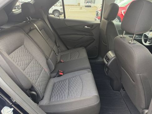 Used 2021 Chevrolet Equinox LT AWD/4WD image 16