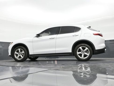 Used 2020 Alfa Romeo Stelvio image 21