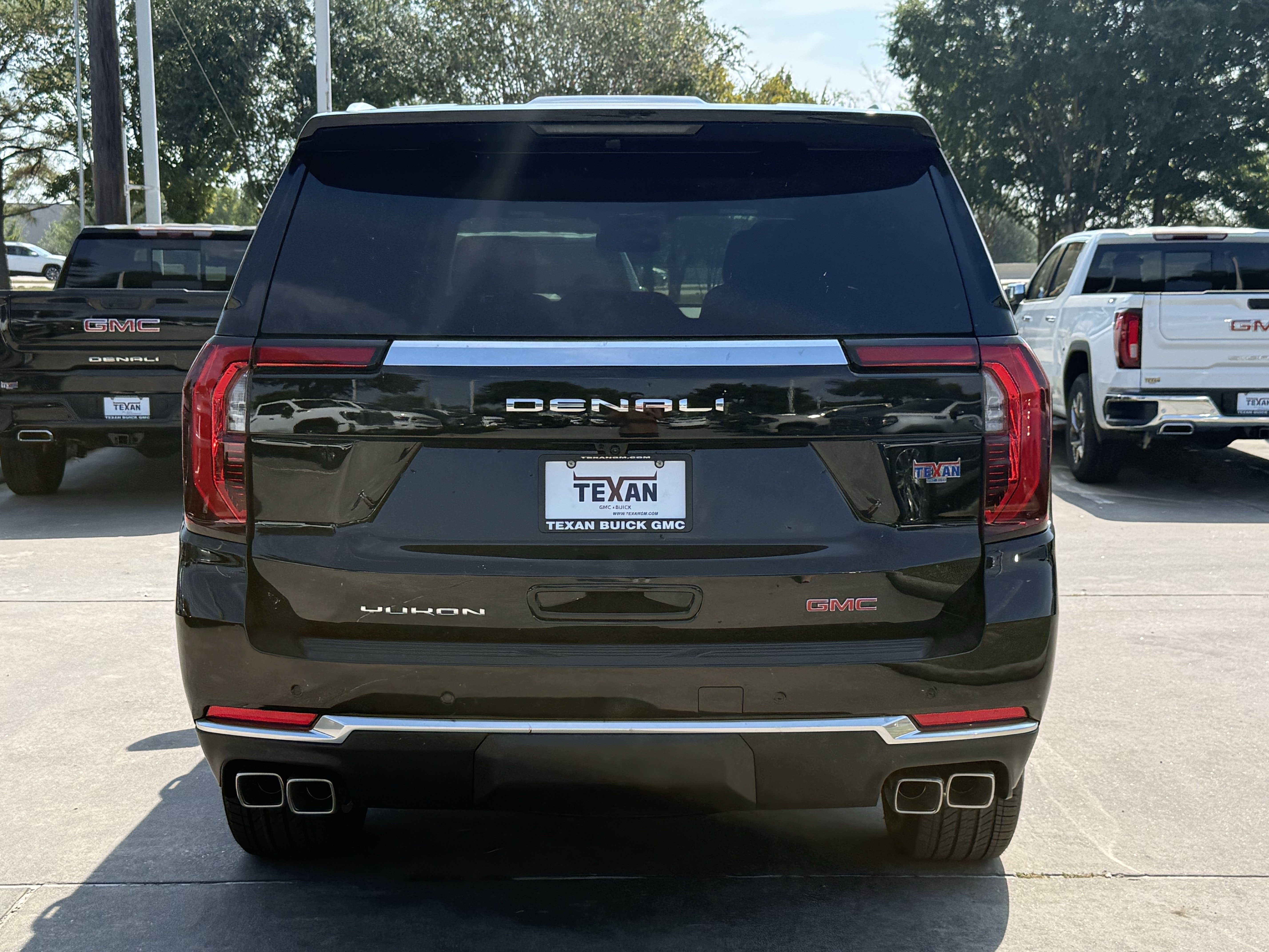 New 2027 GMC Yukon Denali w/ Sun & Power Step Package RWD image 6