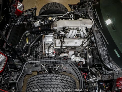 Used 1986 Chevrolet Corvette Convertible image 90