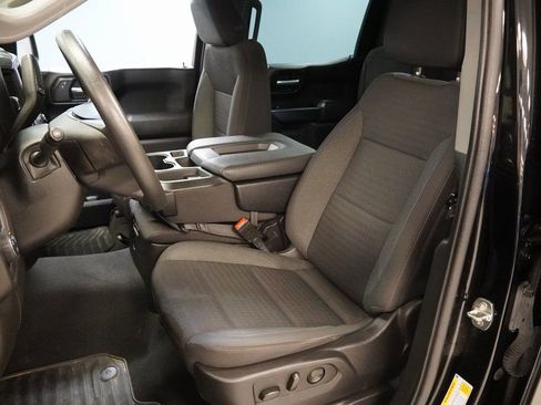 Used 2022 Chevrolet Silverado 1500 Custom image 3