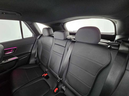 Certified 2025 Mercedes-Benz GLC 300 image 18