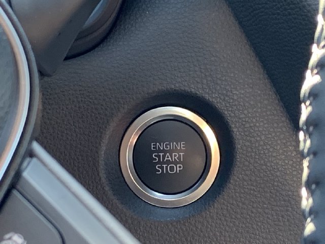 Used 2026 Toyota Corolla SE FWD image 14