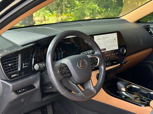 Used 2025 Lexus NX 250 FWD w/ Accessory Package (2T) image 10