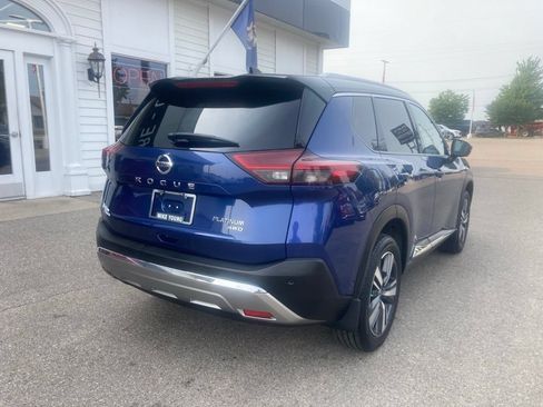 Used 2021 Nissan Rogue Platinum AWD/4WD image 5