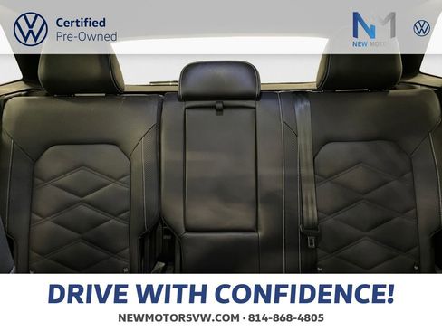 Used 2024 Volkswagen Atlas Cross Sport SE image 13