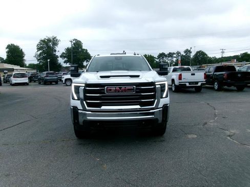 Used 2026 GMC Sierra 2500 SLE w/ SLE Value Package; AWD/4WD image 3