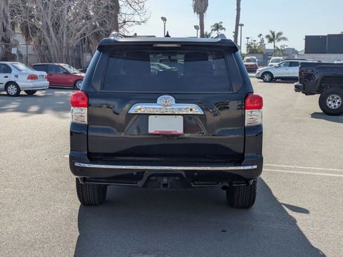 Used 2011 Toyota 4Runner SR5 w/ Convenience Pkg image 7