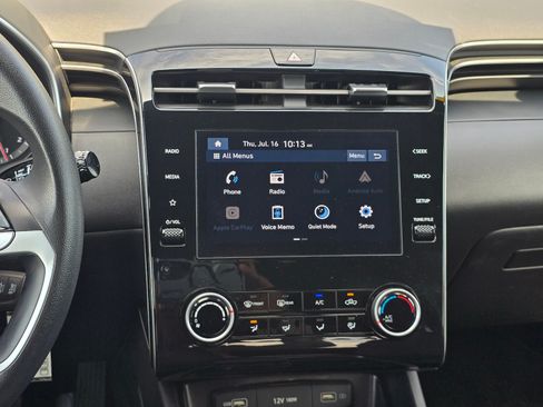 Certified 2024 Hyundai Santa Cruz SE FWD image 17
