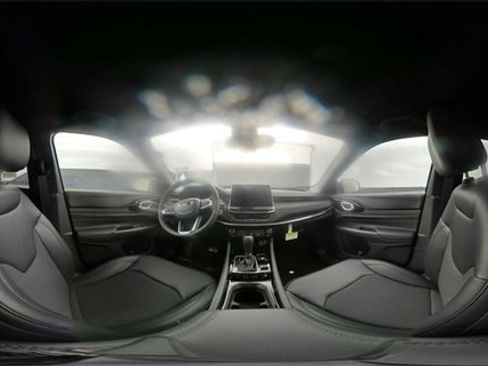 Used 2026 Jeep Compass Latitude image 26