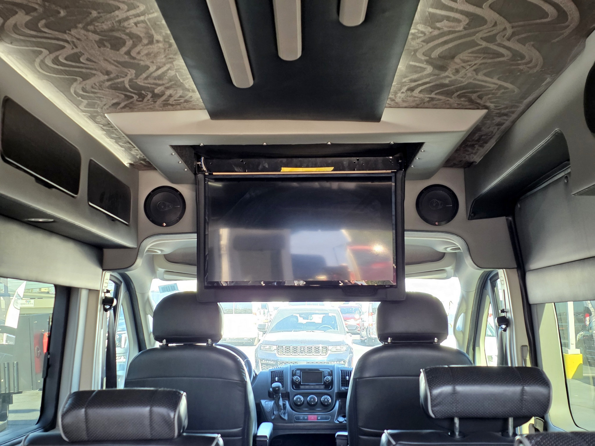 Used 2018 RAM ProMaster 2500 w/ Premium Appearance Group FWD image 15