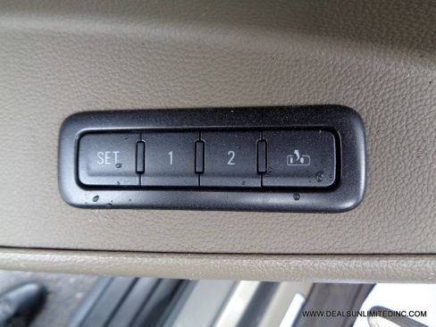 Used 2017 Chevrolet Tahoe LT AWD/4WD image 11