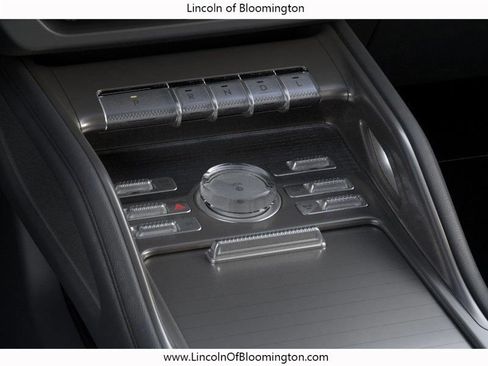 New 2026 Lincoln Nautilus Reserve image 18