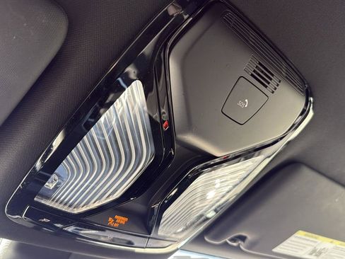 Used 2024 BMW 230i Coupe image 21