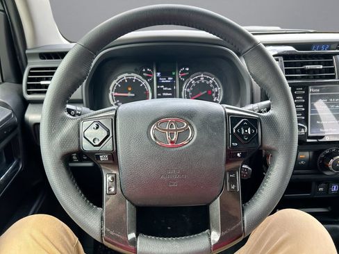 Used 2024 Toyota 4Runner TRD Off-Road AWD/4WD image 15