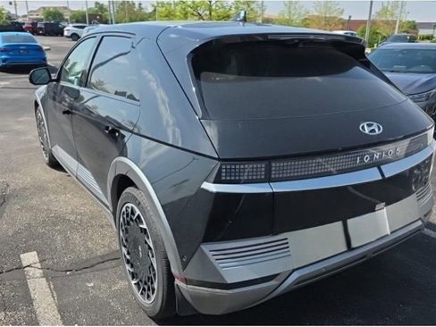 Used 2024 Hyundai Ioniq 5 Limited AWD/4WD image 4