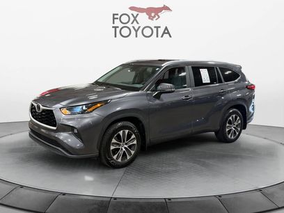 Used 2023 Toyota Highlander XLE