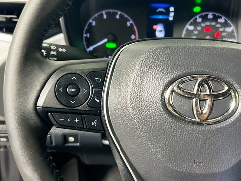Used 2024 Toyota Corolla SE FWD image 18