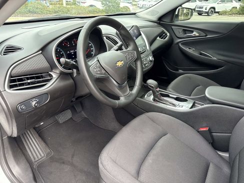 Used 2024 Chevrolet Malibu RS image 21