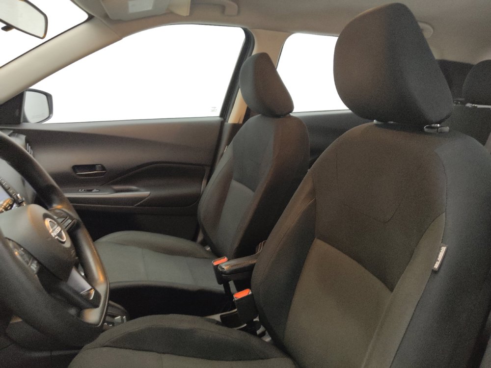 Used 2024 Nissan Kicks S FWD image 17