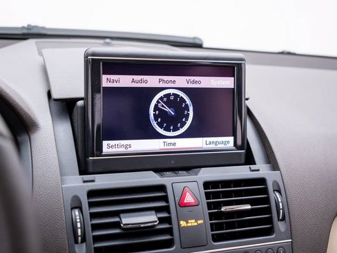 Used 2011 Mercedes-Benz C 300 4MATIC Sedan image 27