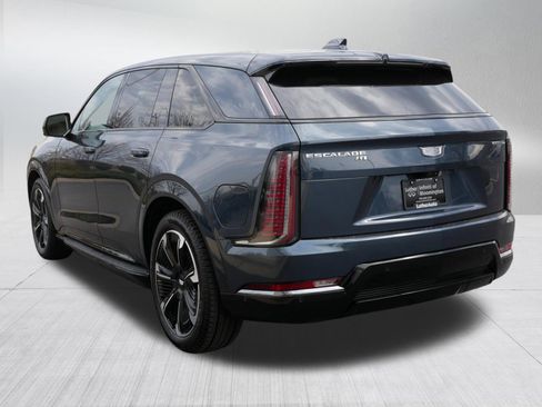 Used 2025 Cadillac Escalade IQ Sport 2 AWD/4WD image 5