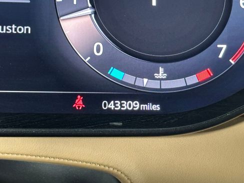 Used 2023 Land Rover Range Rover SE image 20