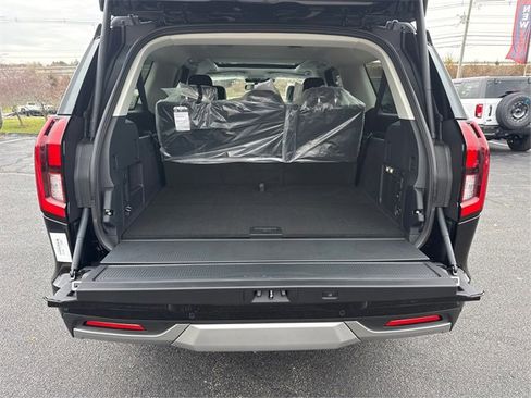 New 2025 Ford Expedition Max Platinum w/ Platinum Ultimate Package image 11