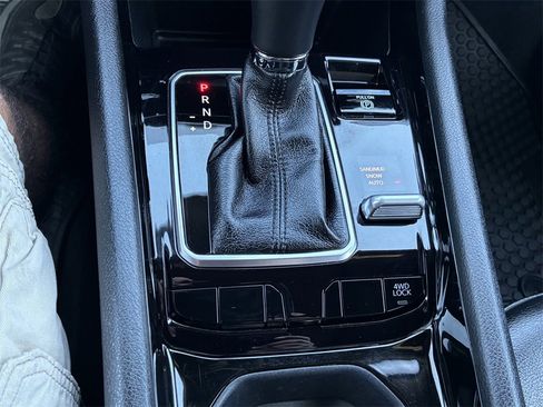 Used 2022 Jeep Compass Altitude w/ Sun and Sound Group image 23