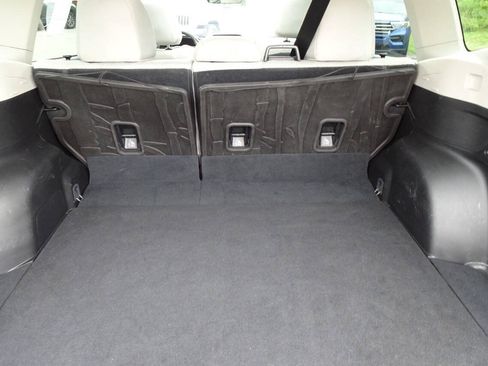 Used 2020 Subaru Forester Premium AWD/4WD image 9