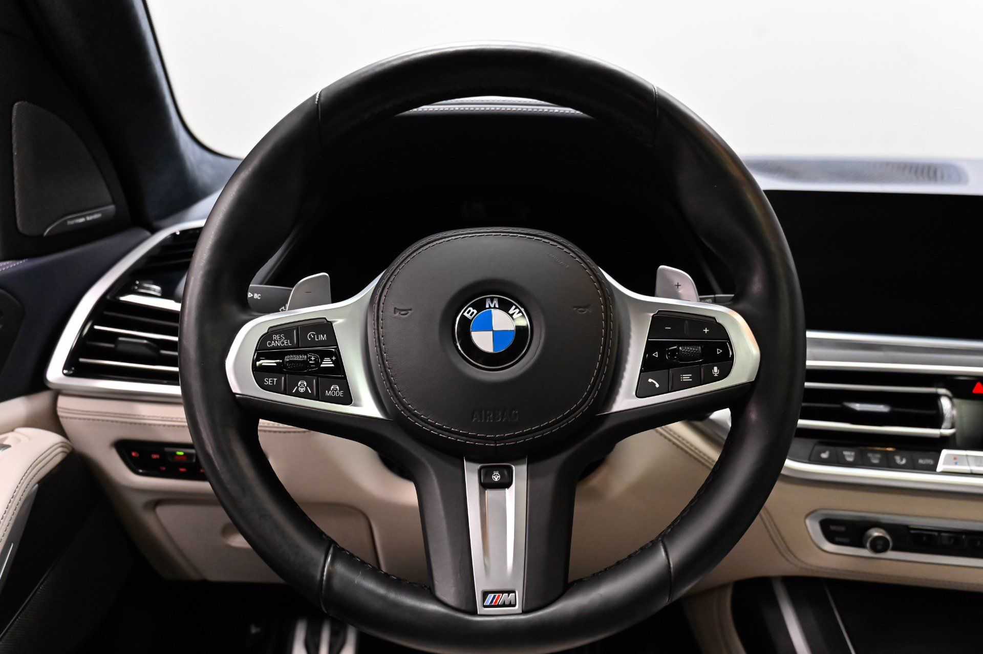 Used 2021 BMW X7 M50i AWD/4WD image 44