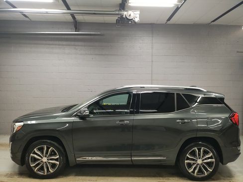Used 2020 GMC Terrain Denali w/ Denali Premium Package image 16