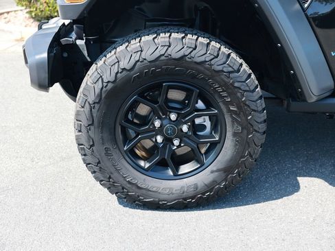 Used 2025 Jeep Wrangler Unlimited Sport S 4xe AWD/4WD image 12