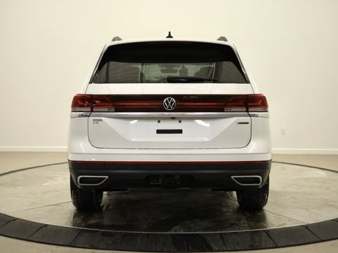New 2026 Volkswagen Atlas SE image 4