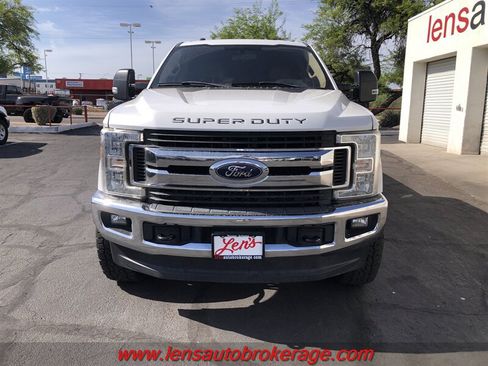 Used 2017 Ford F250 XLT w/ XLT Value Package AWD/4WD image 2