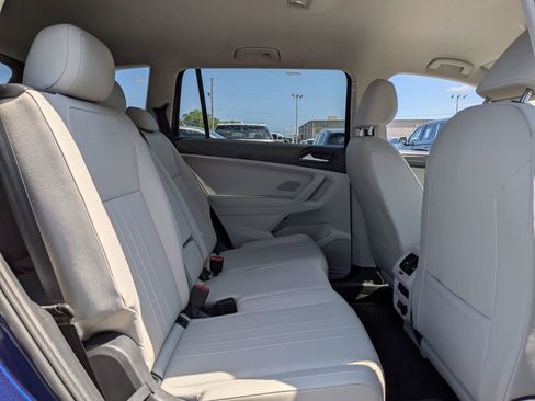 Used 2022 Volkswagen Tiguan SE FWD image 26