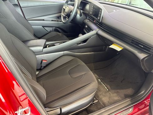 New 2026 Hyundai Elantra SEL Sport Premium FWD image 11