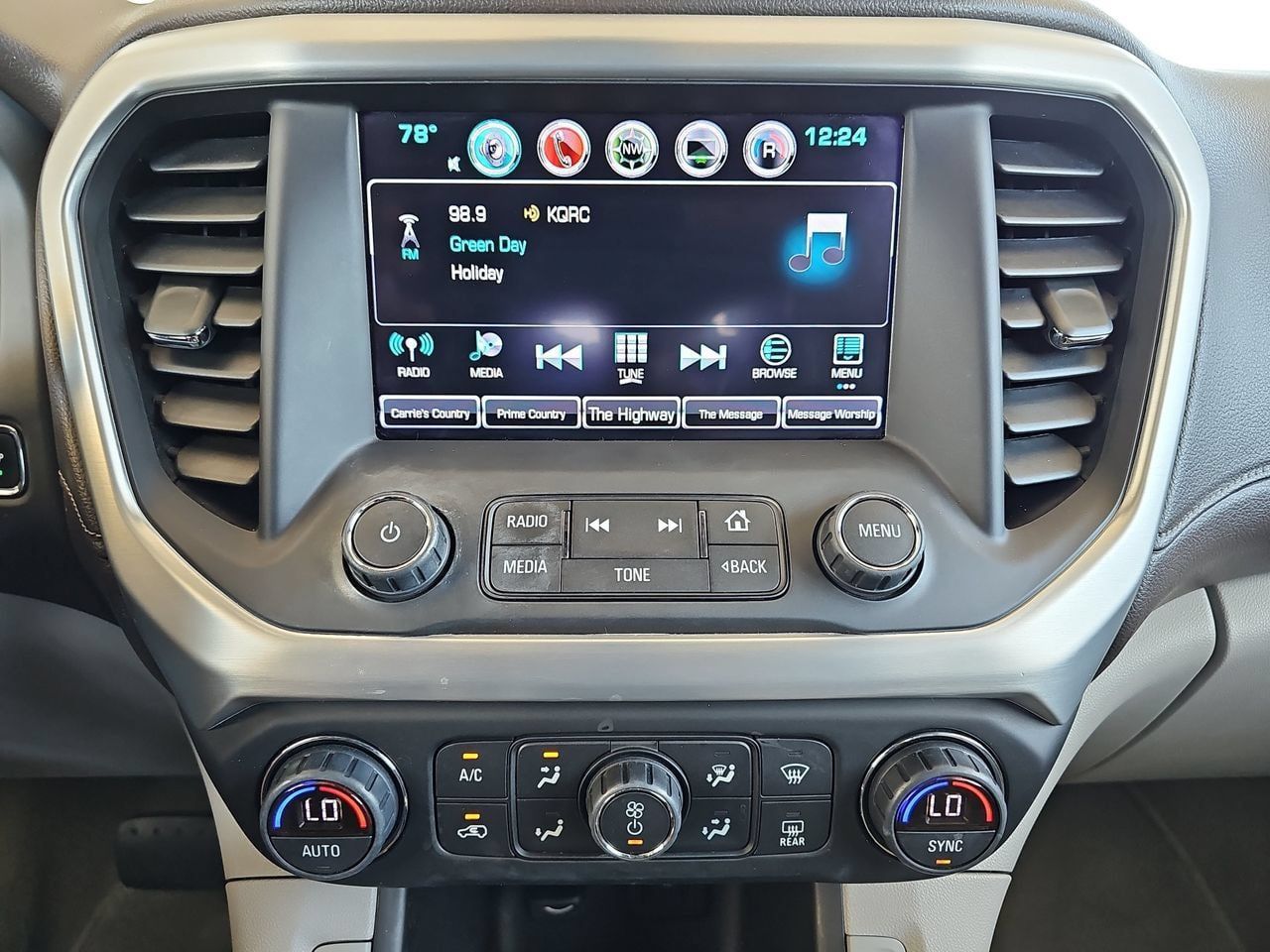 Used 2017 GMC Acadia SLT AWD/4WD image 26