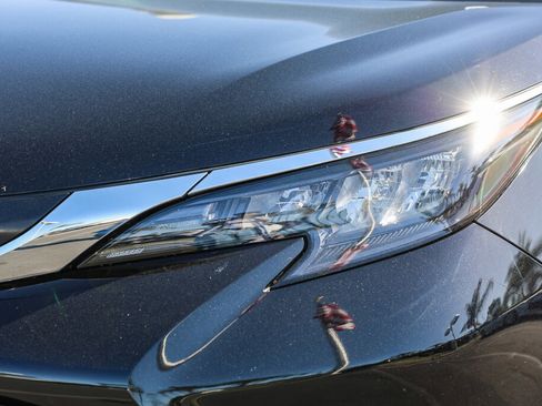 Certified 2024 Toyota Sienna LE image 19