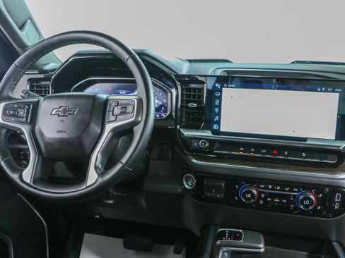 Used 2024 Chevrolet Silverado 1500 LT Trail Boss w/ Protection Package AWD/4WD image 18