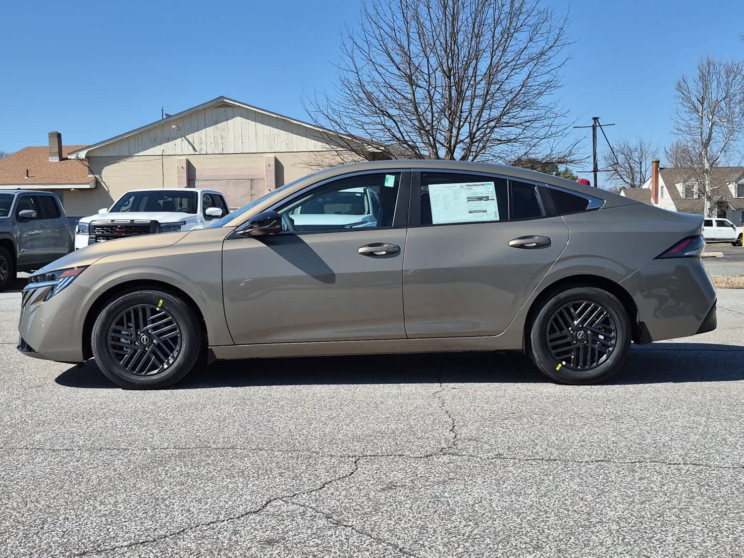 Used 2026 Nissan Sentra SV w/ SV Convenience Package FWD image 5