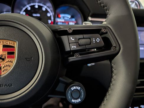 New 2026 Porsche Macan image 31