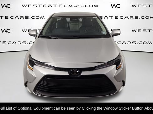 Used 2025 Toyota Corolla LE FWD image 2